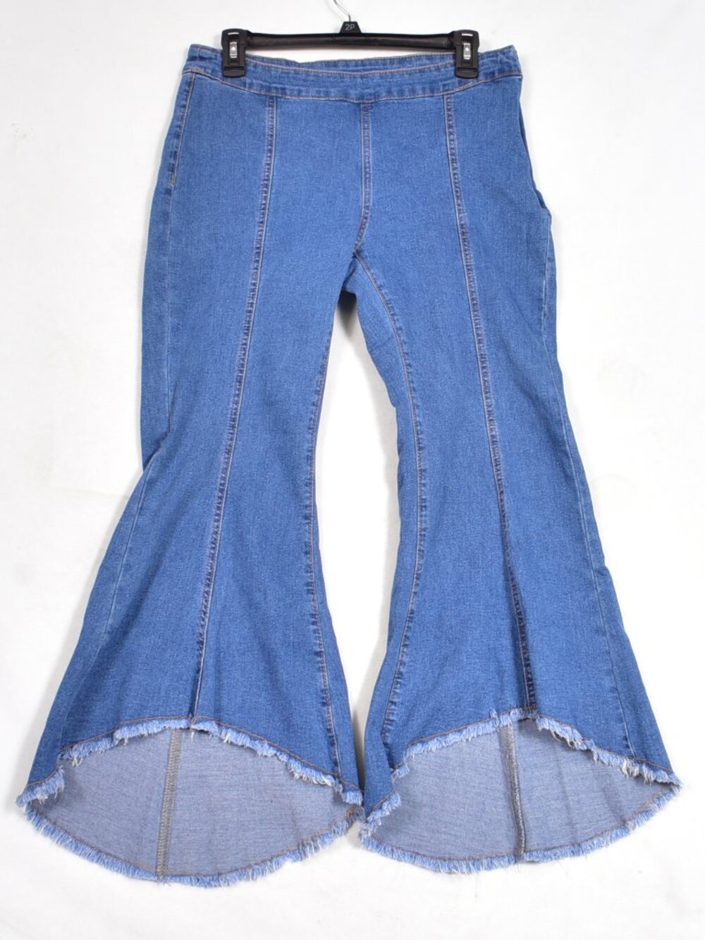 Shein Women's Blue Jeans Flare Leg Raw Hem Size 32 Pull on